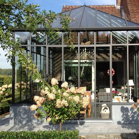 Bed and Breakfast De Moeraseik Zele Exterior foto