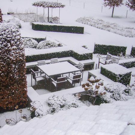 Bed and Breakfast De Moeraseik Zele Exterior foto