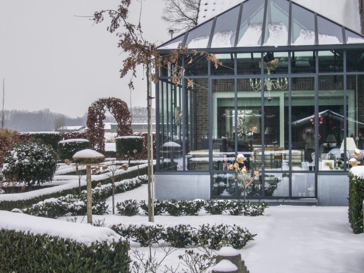 Bed and Breakfast De Moeraseik Zele Exterior foto