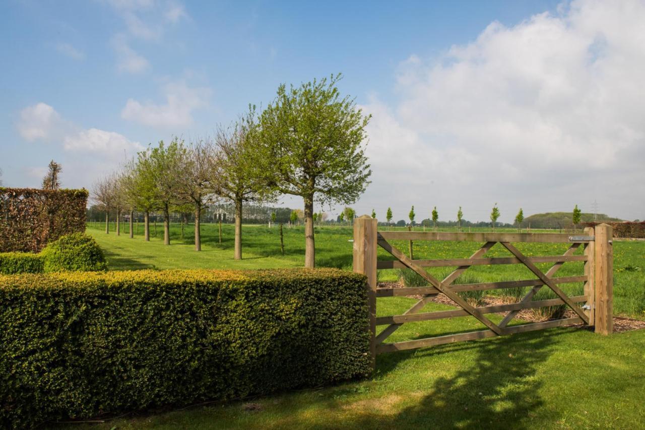 Bed and Breakfast De Moeraseik Zele Exterior foto